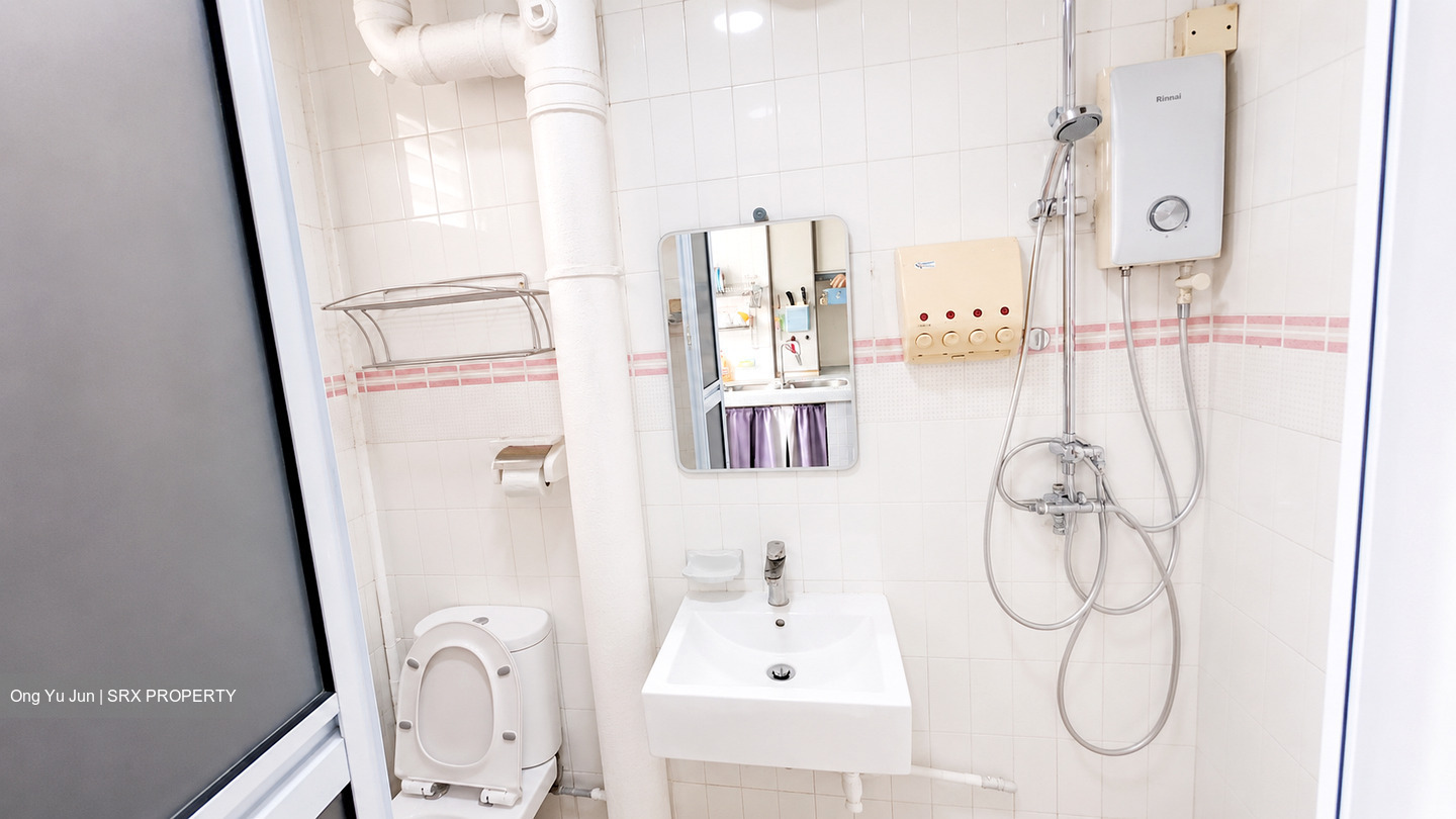 Blk 720 Jurong West Avenue 5 (Jurong West), HDB 5 Rooms #595764041